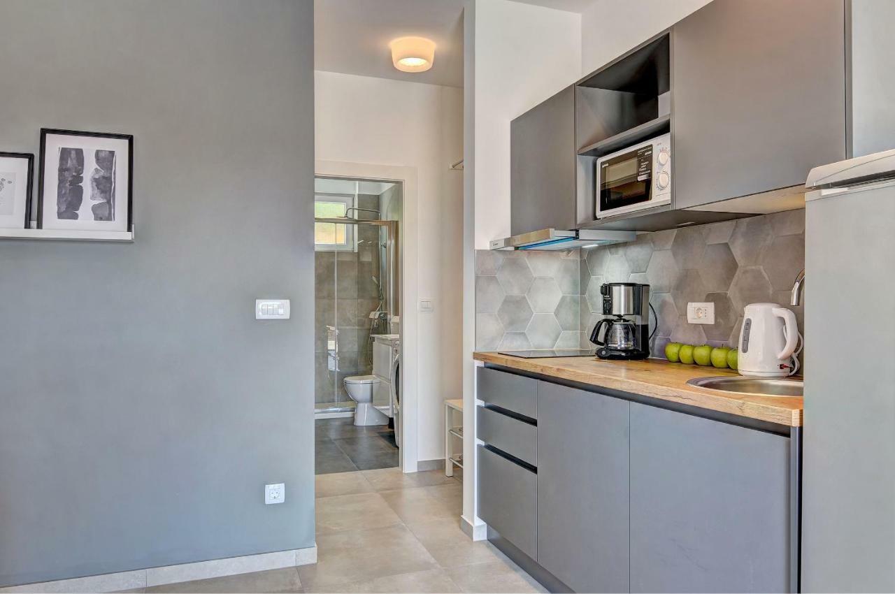 Apartman D พูลา ภายนอก รูปภาพ